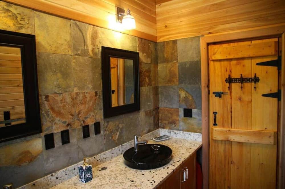 Photo of Kitchen in Moricetown