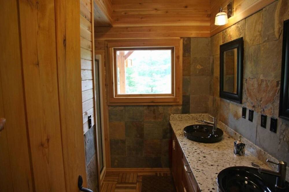Photo of Kitchen in Moricetown