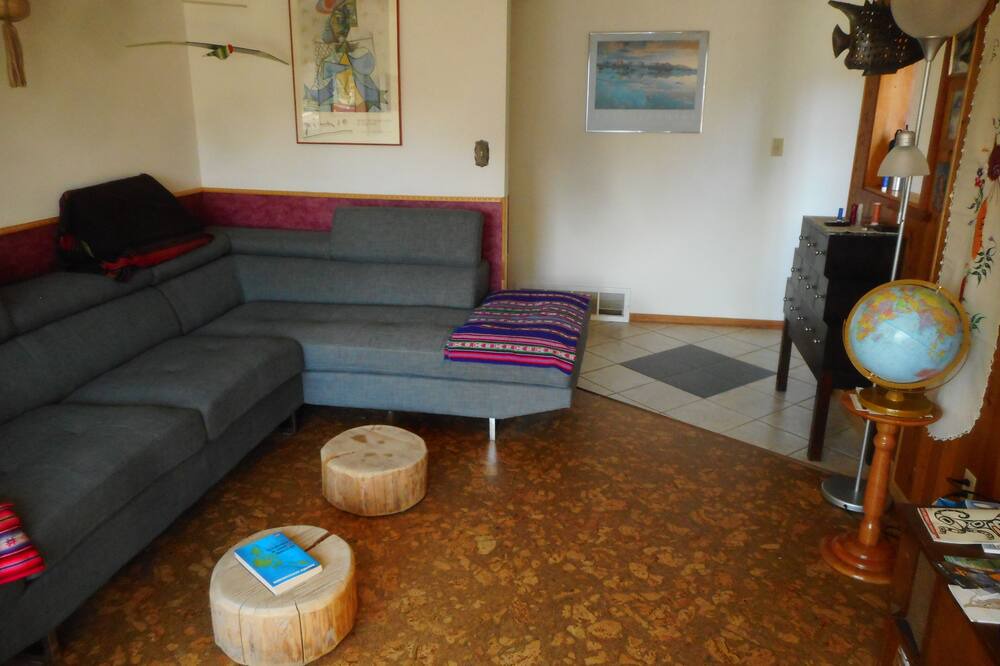 Photo of Livingroom in Whitehorse