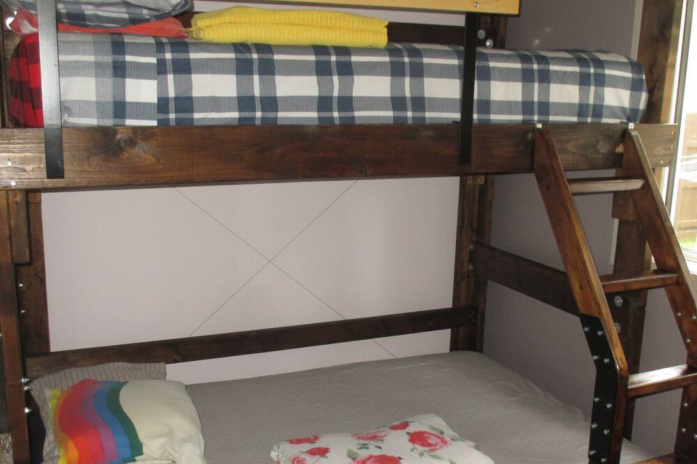 Photo of Bedroom in Whitehorse