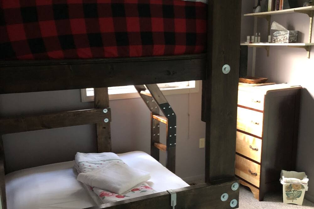 Photo of Bedroom in Whitehorse