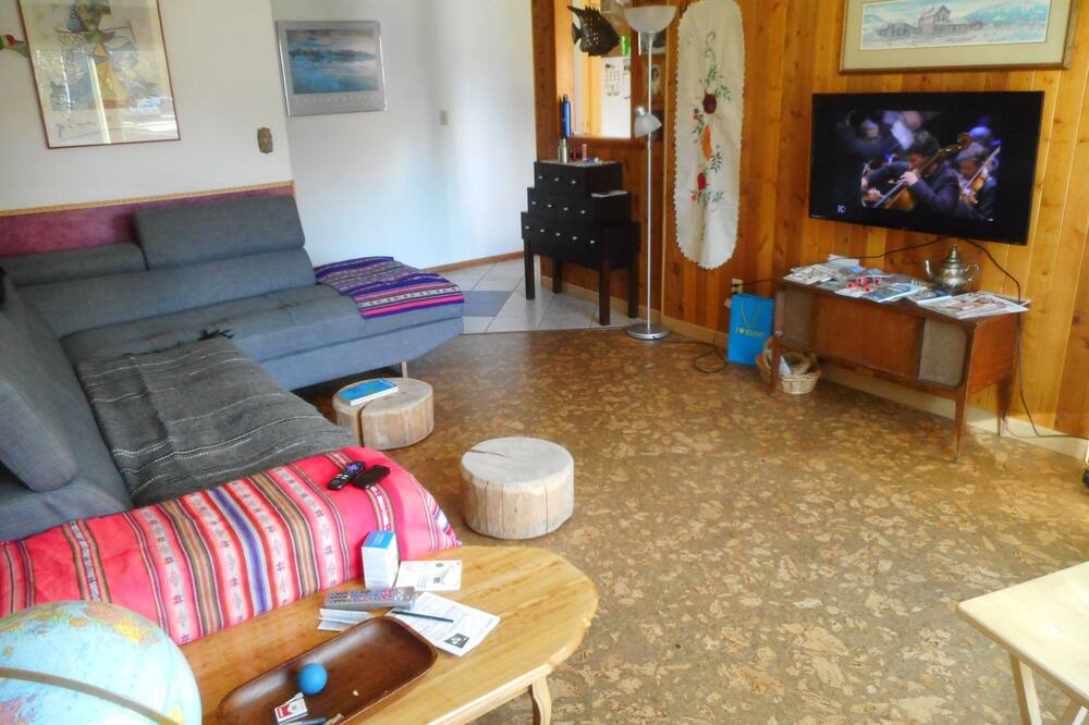 Photo of Livingroom in Whitehorse