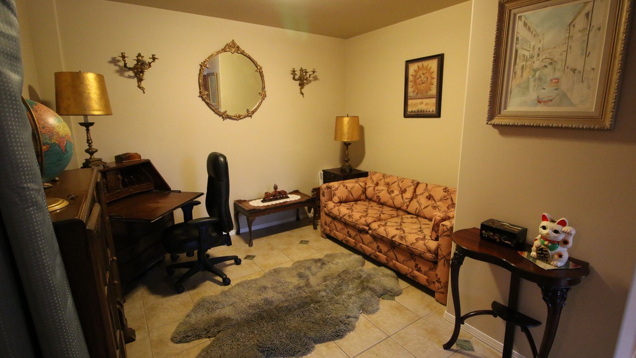 Photo of Livingroom in Kelowna Central Business District