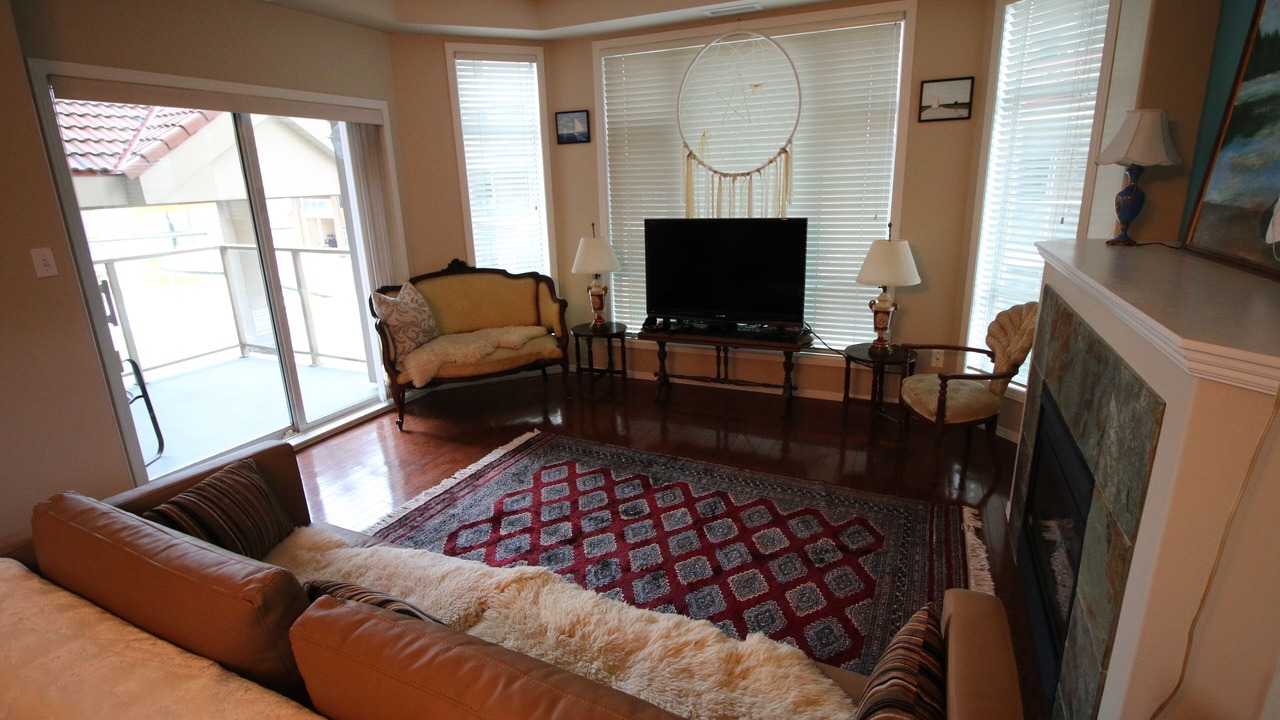 Photo of Livingroom in Kelowna Central Business District