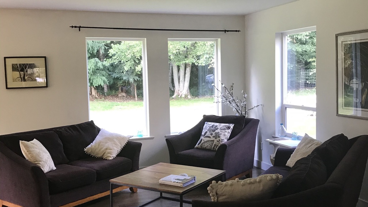 Photo of Livingroom in Gibsons
