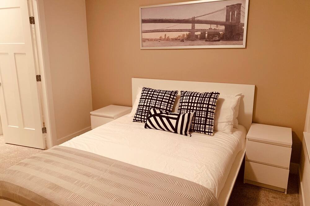 Photo of Bedroom in Tsawwassen