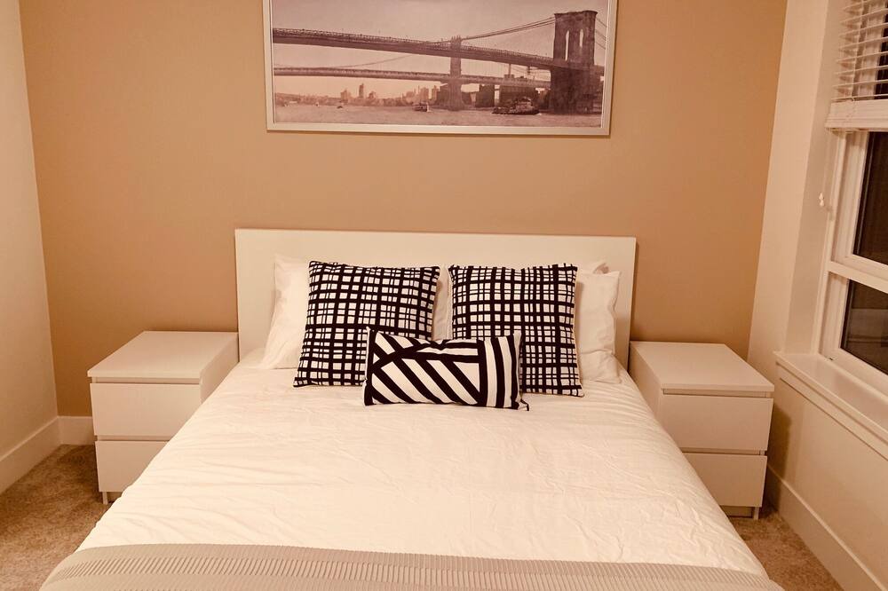 Photo of Bedroom in Tsawwassen