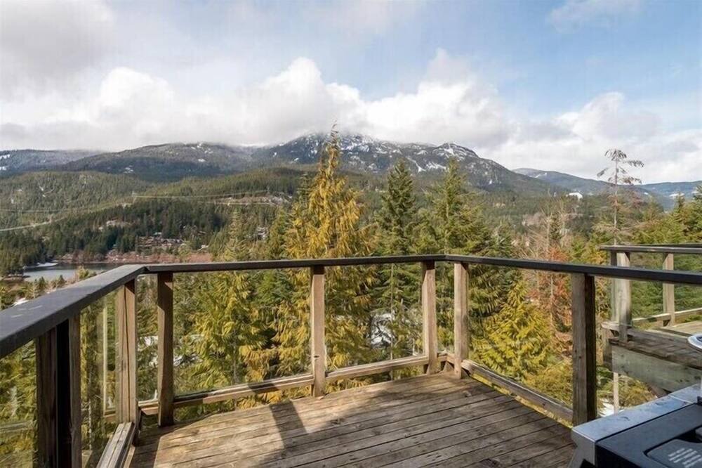 Photo of Patio Balcony in Whistler Creekside