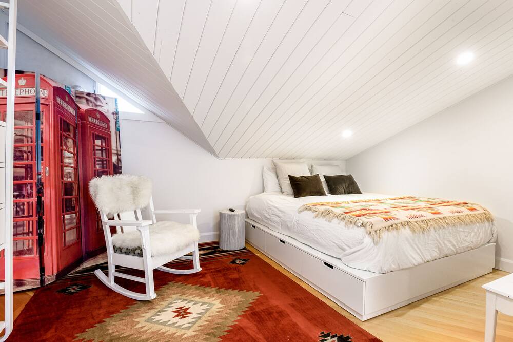Photo of Bedroom in Whistler Creekside