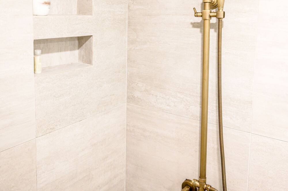 Photo of Bathroom in Whistler Creekside