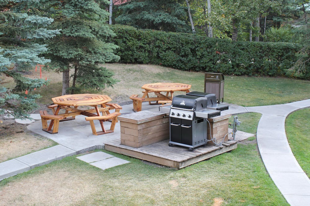 Photo of Outdoor in Harvie Heights