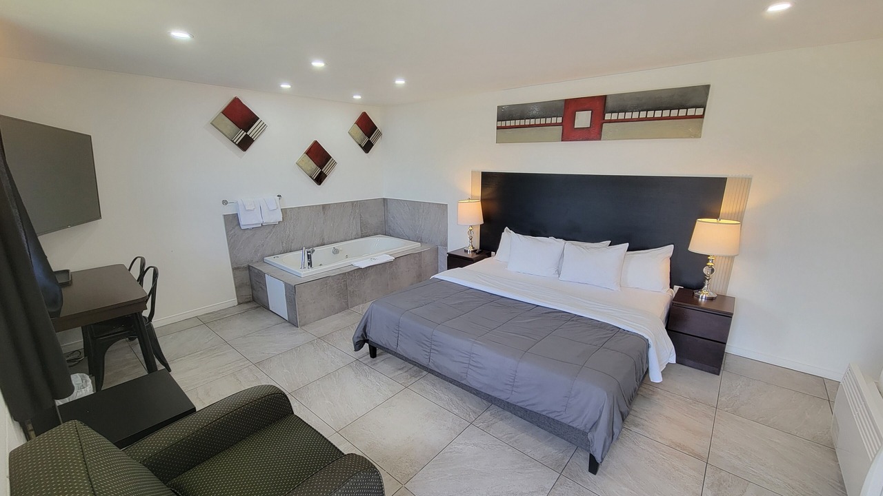 Photo of Bedroom in Salaberry De Valleyfield