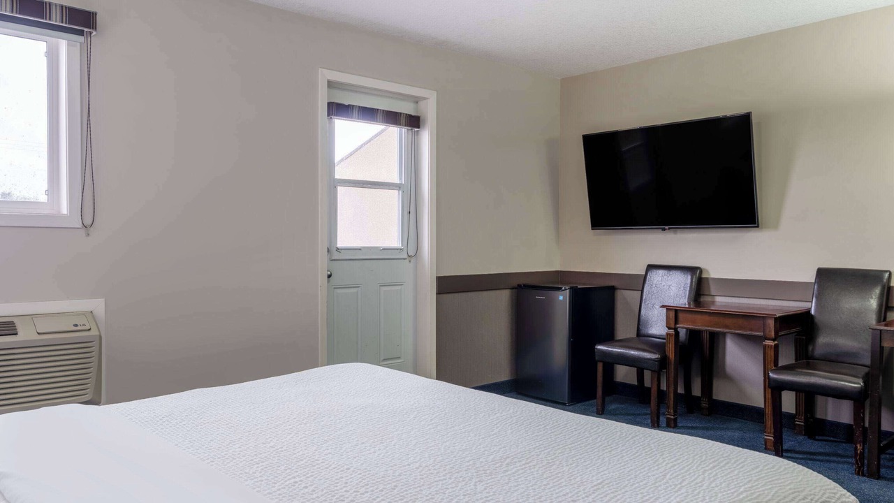 Photo of Bedroom in Wetaskiwin
