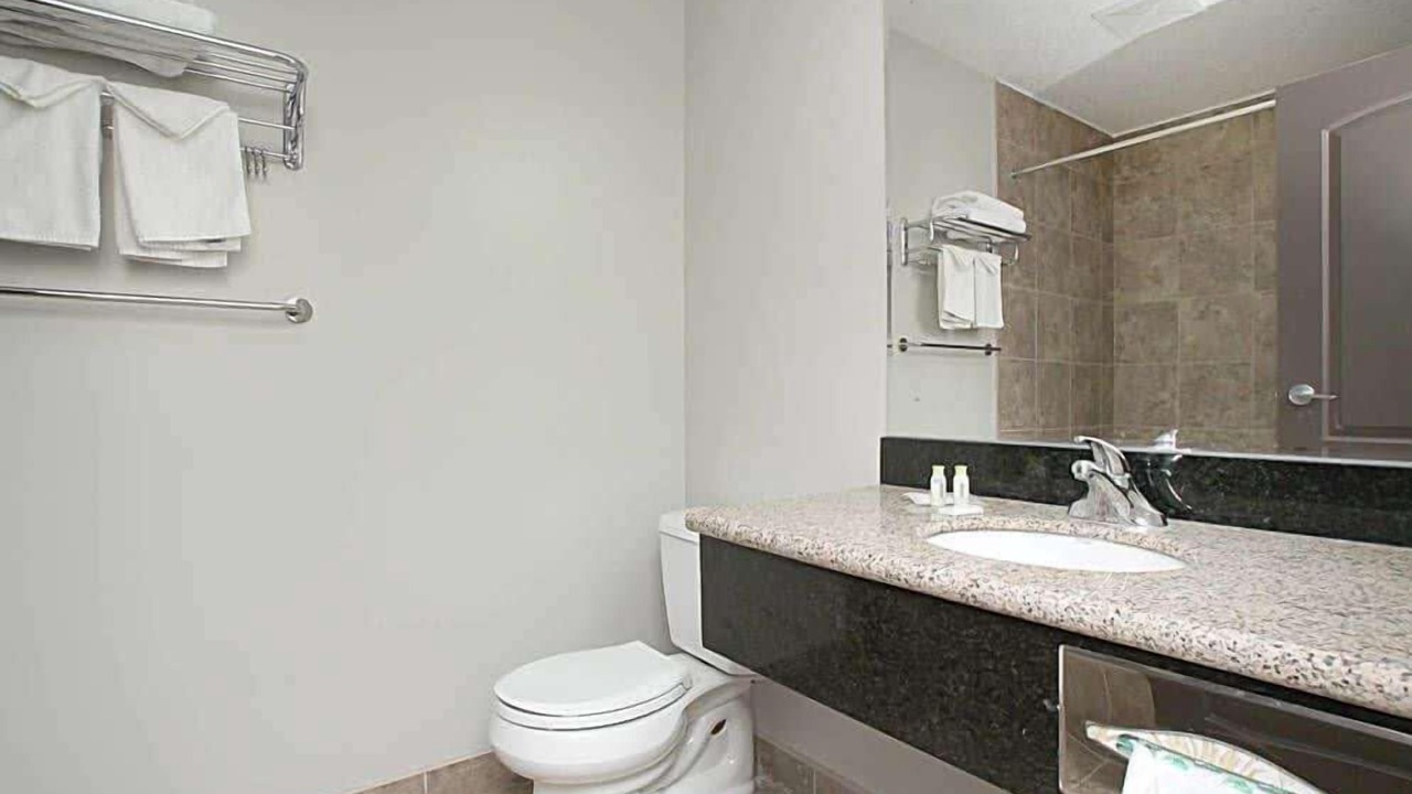 Photo of Bathroom in Wetaskiwin