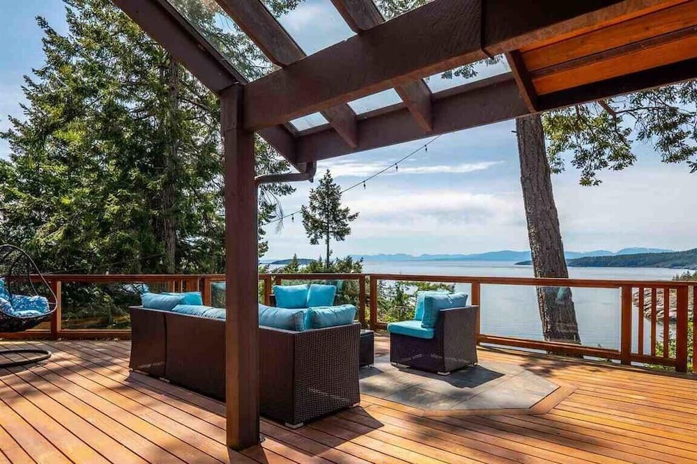 Photo of Patio Balcony in Halfmoon Bay