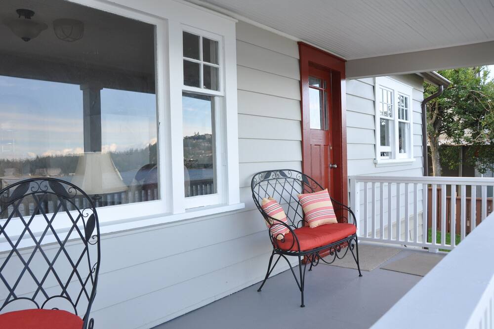 Photo of Outdoor in Departure Bay