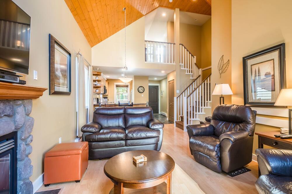 Photo of Livingroom in Regional District of Nanaimo
