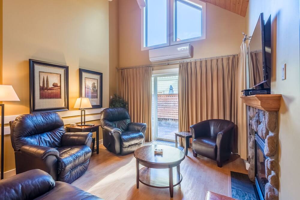 Photo of Livingroom in Regional District of Nanaimo