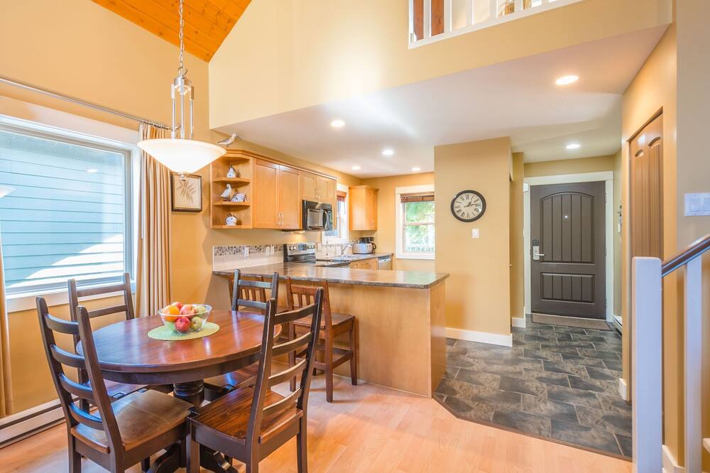 Photo of Kitchen in Regional District of Nanaimo