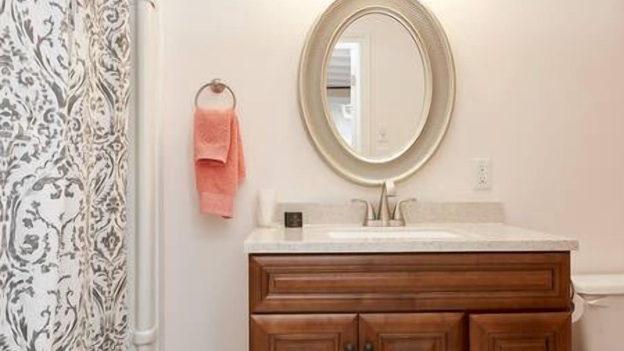 Photo of Bathroom in Glen Williams