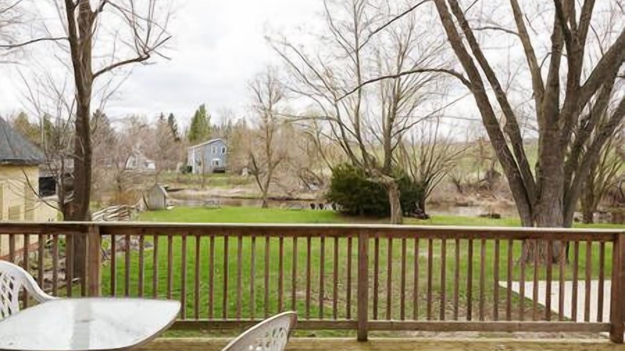 Photo of Patio Balcony in Glen Williams