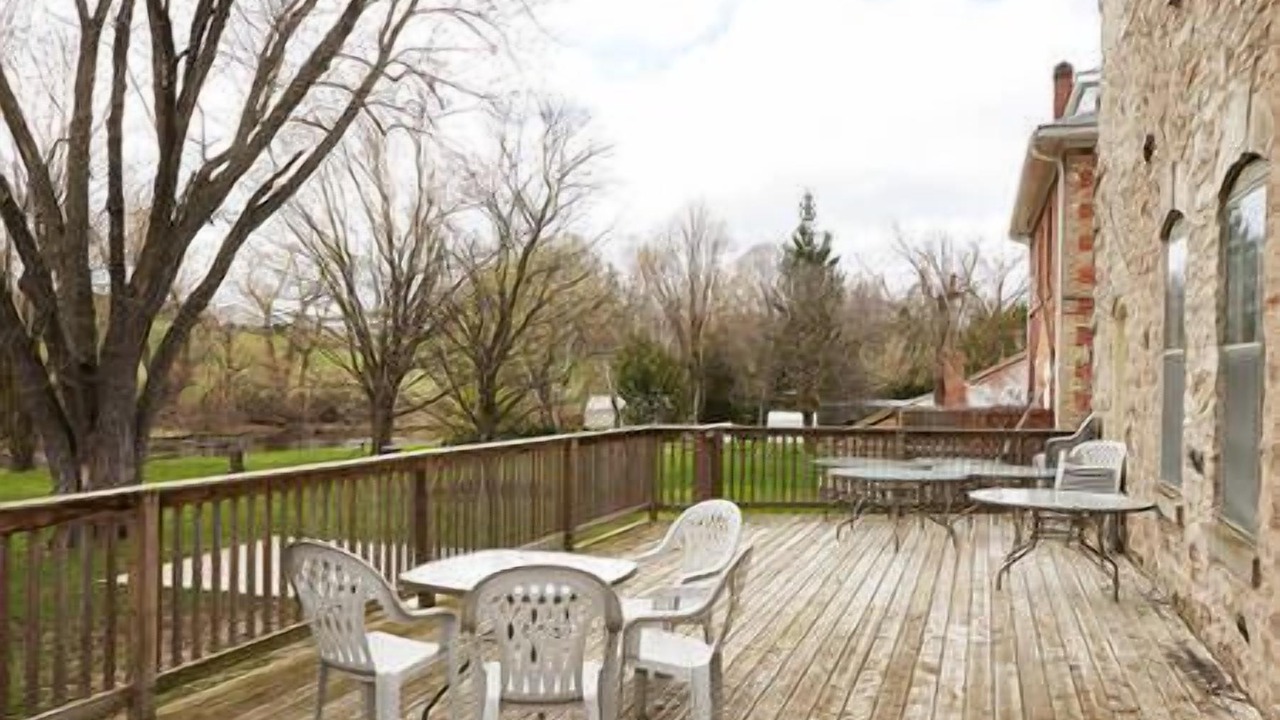 Photo of Patio Balcony in Glen Williams