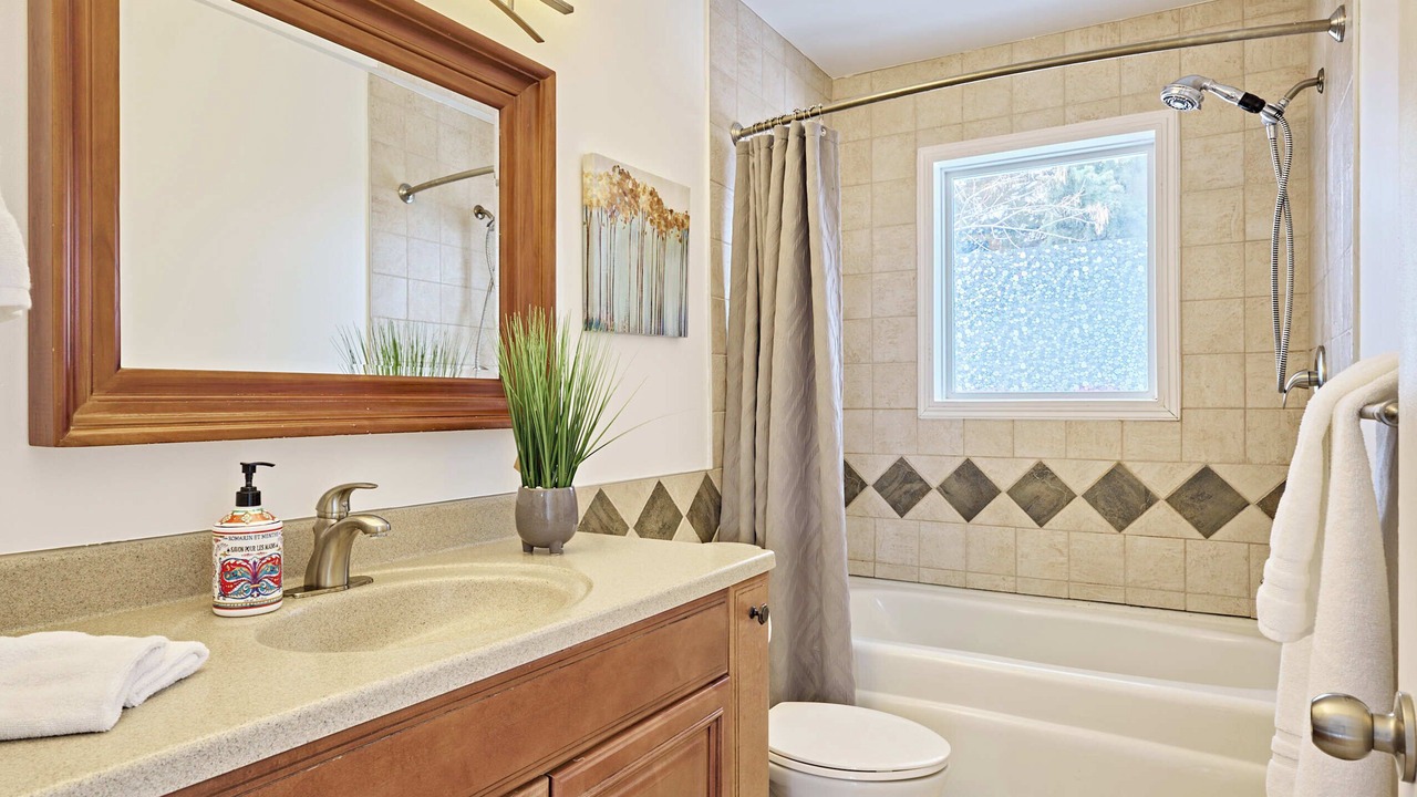 Photo of Bathroom in Willow Park