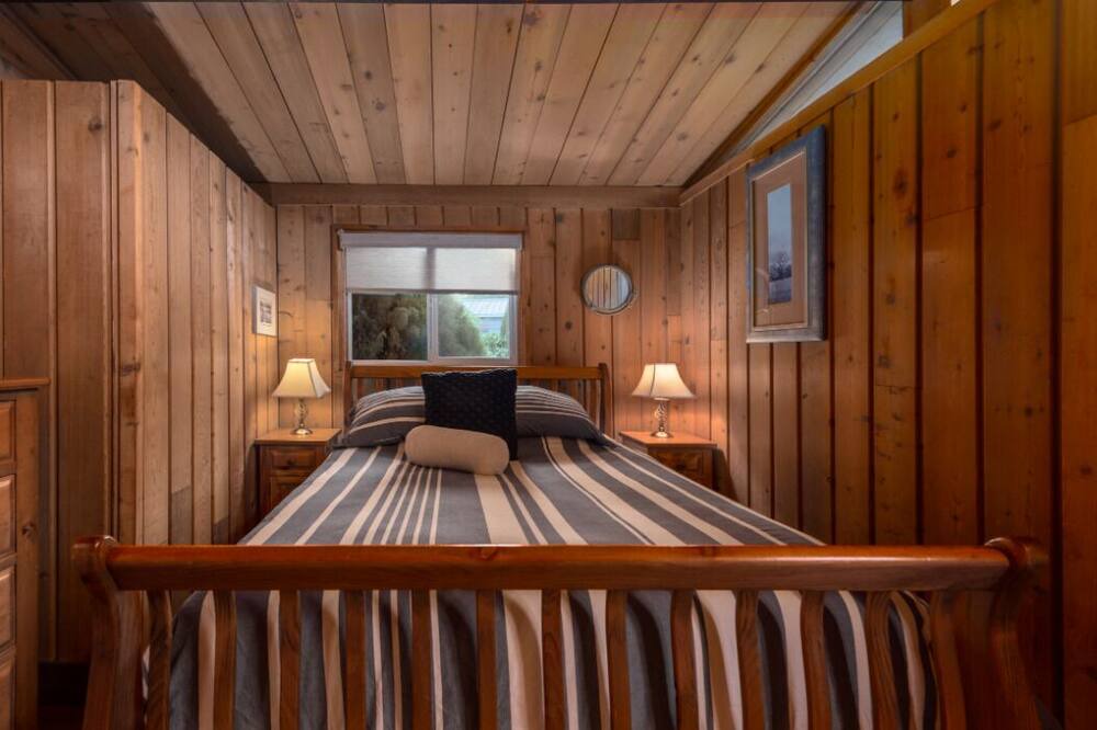 Photo of Bedroom in Gibsons