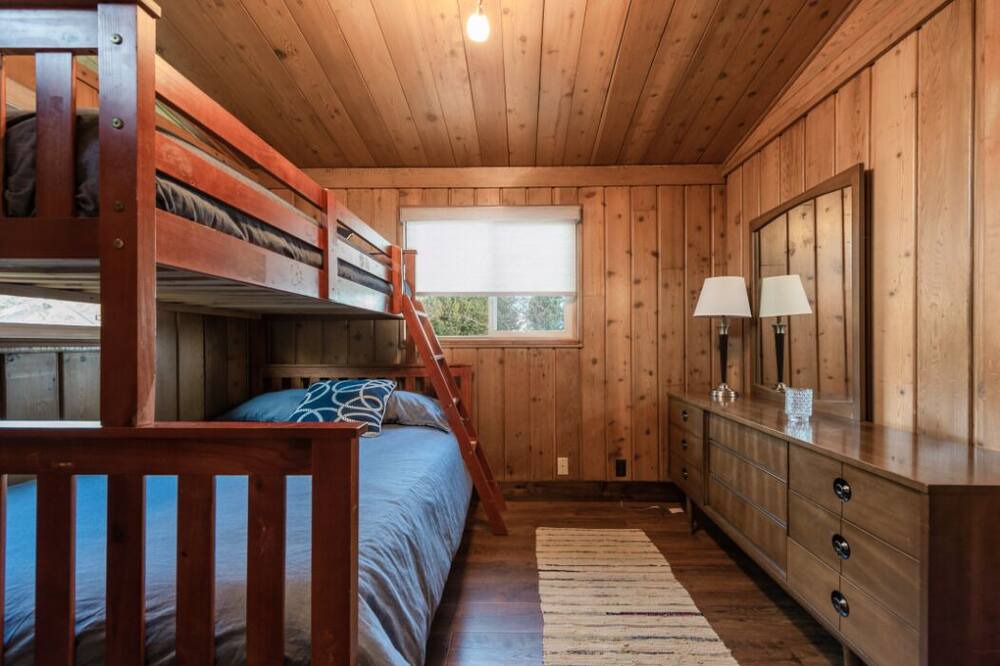 Photo of Bedroom in Gibsons