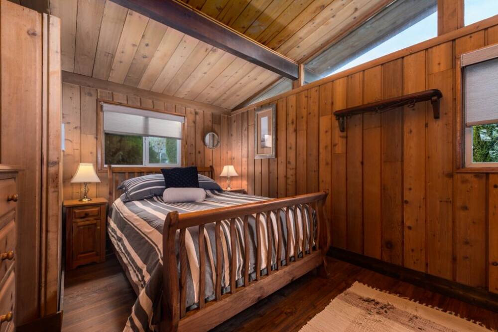 Photo of Bedroom in Gibsons