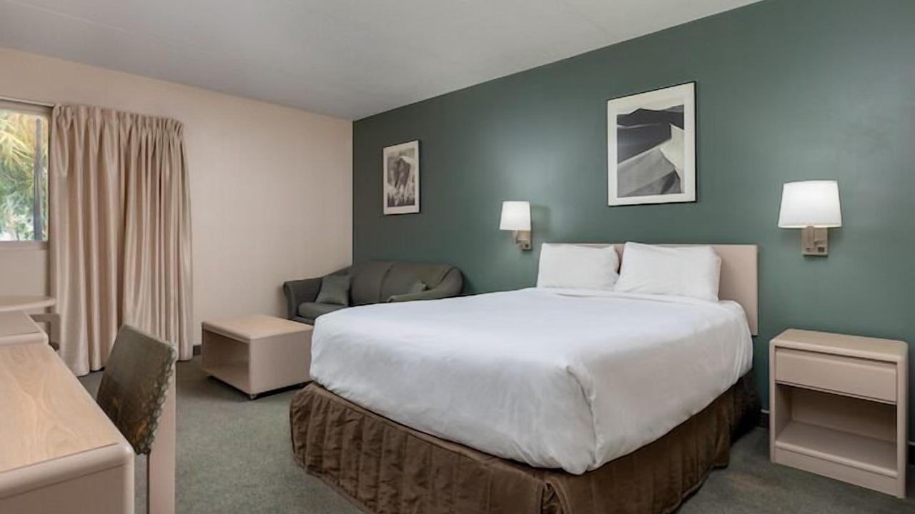 Photo of Bedroom in Taber