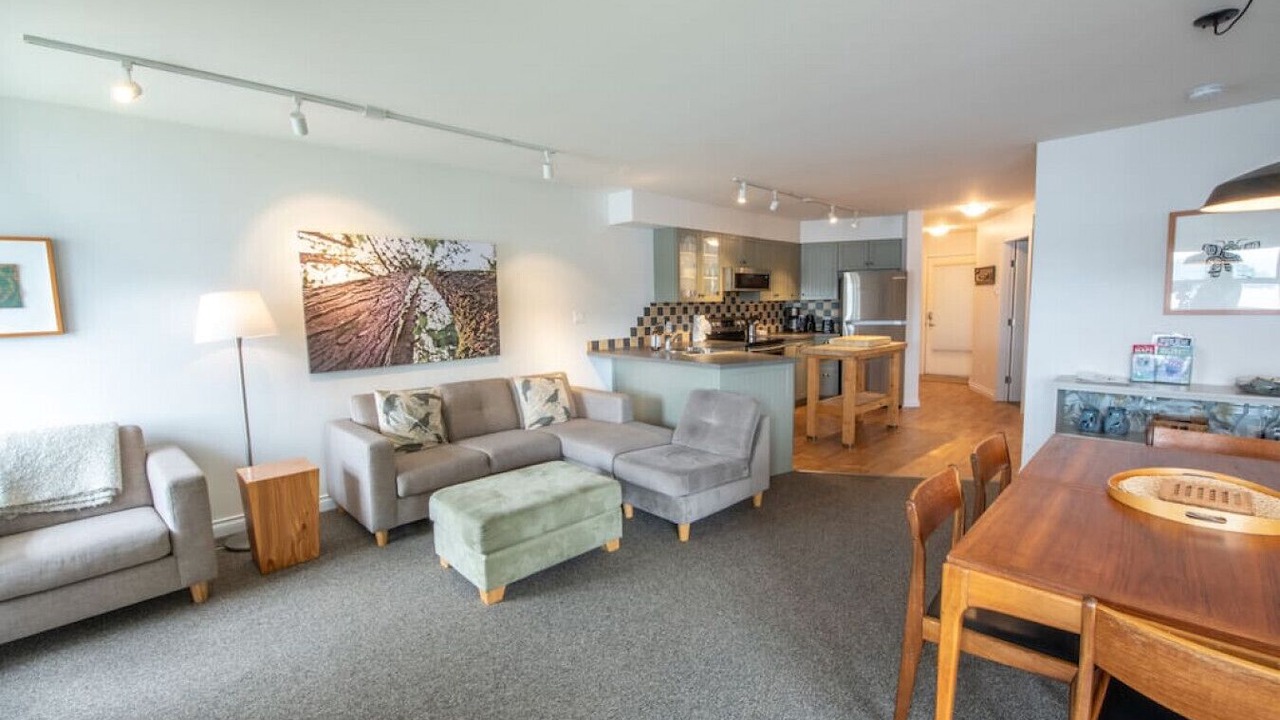 Photo of Livingroom in Tofino