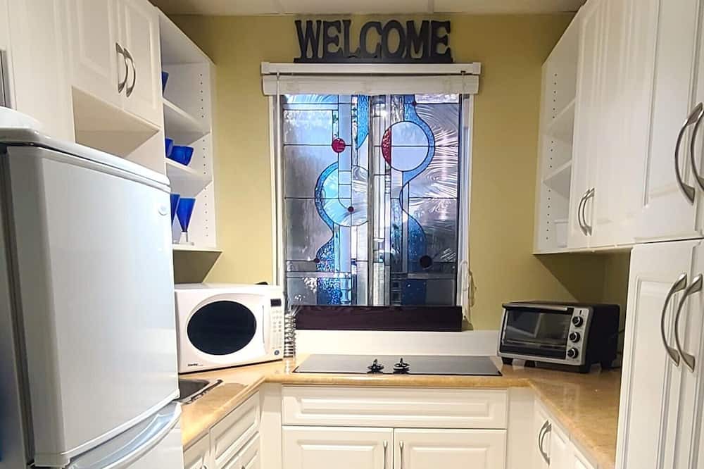 Photo of Kitchen in Cowichan Bay