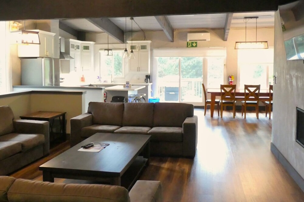 Photo of Livingroom in The Blue Mountains