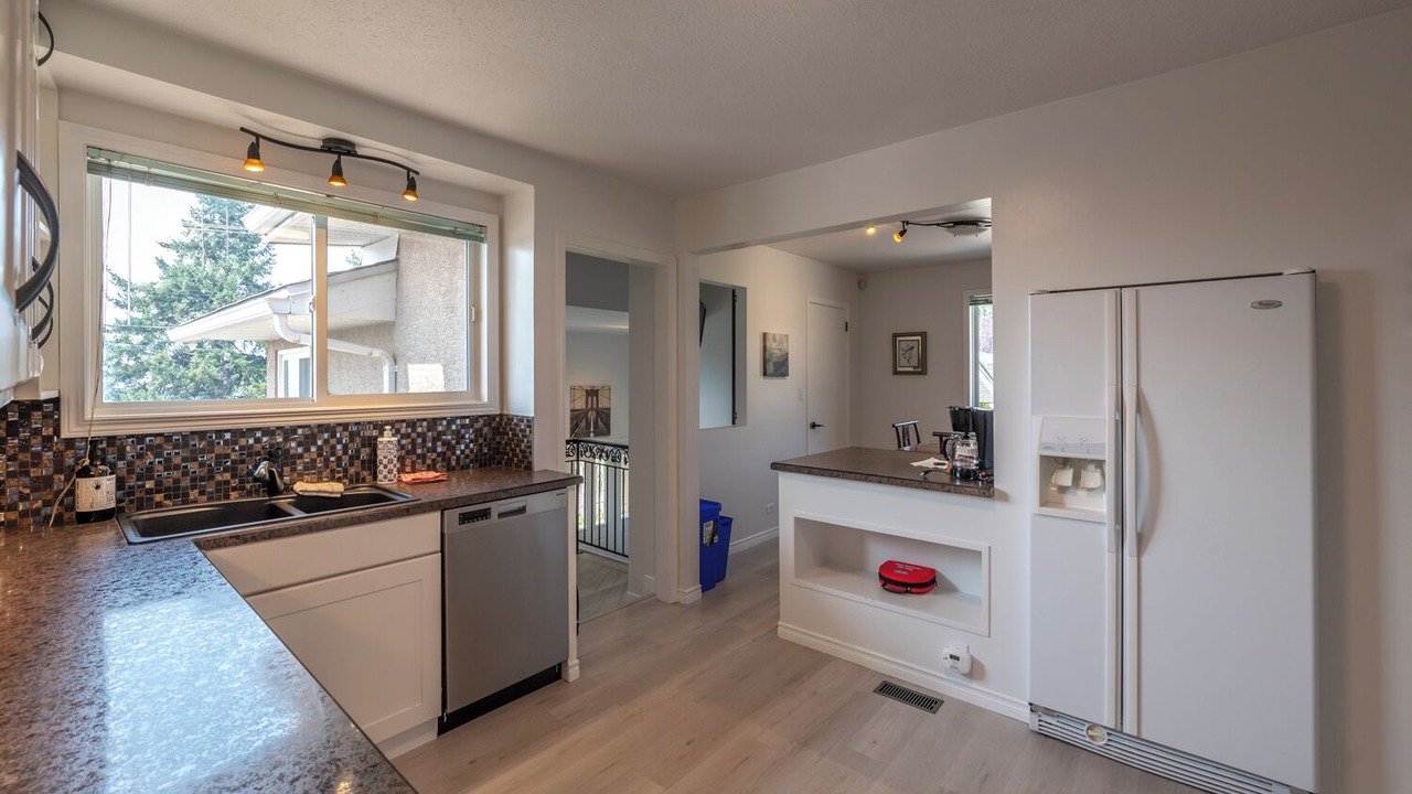 Photo of Kitchen in Okanagan-Similkameen