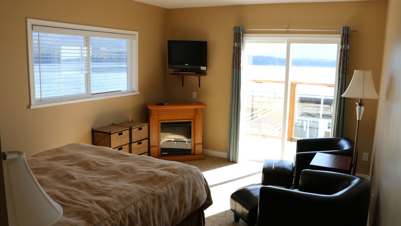 Photo of Bedroom in Alert Bay