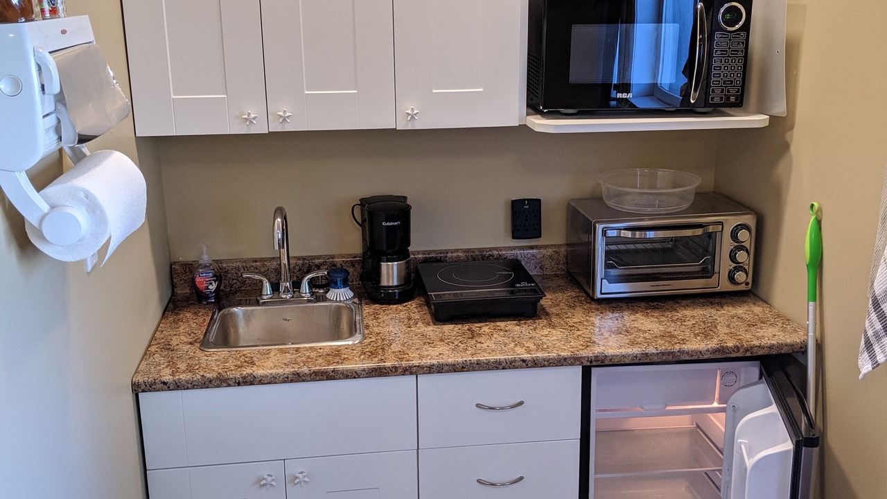 Photo of Bedroom in Alert Bay