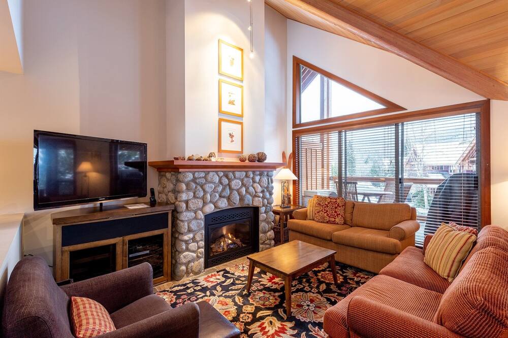 Photo of Livingroom in Whistler