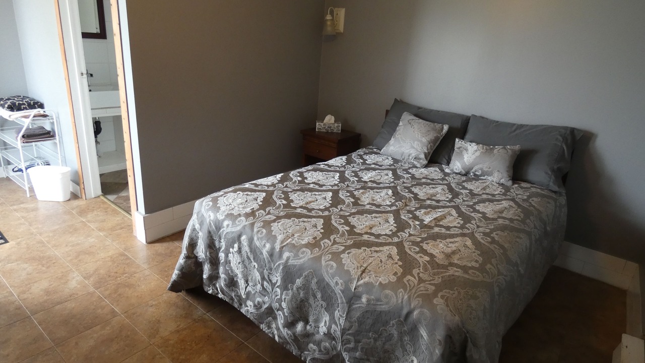 Photo of Bedroom in Colpoys Bay