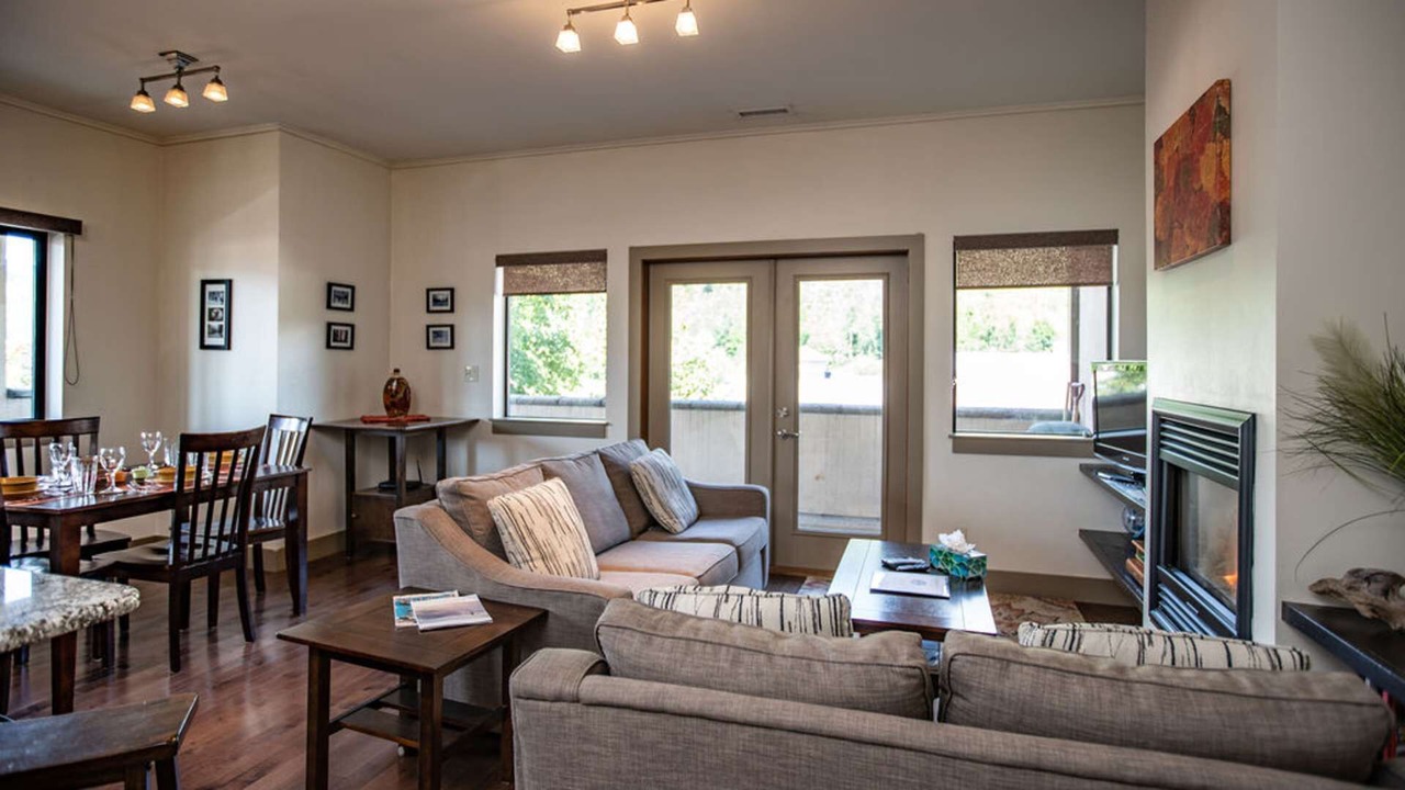 Photo of Livingroom in Revelstoke