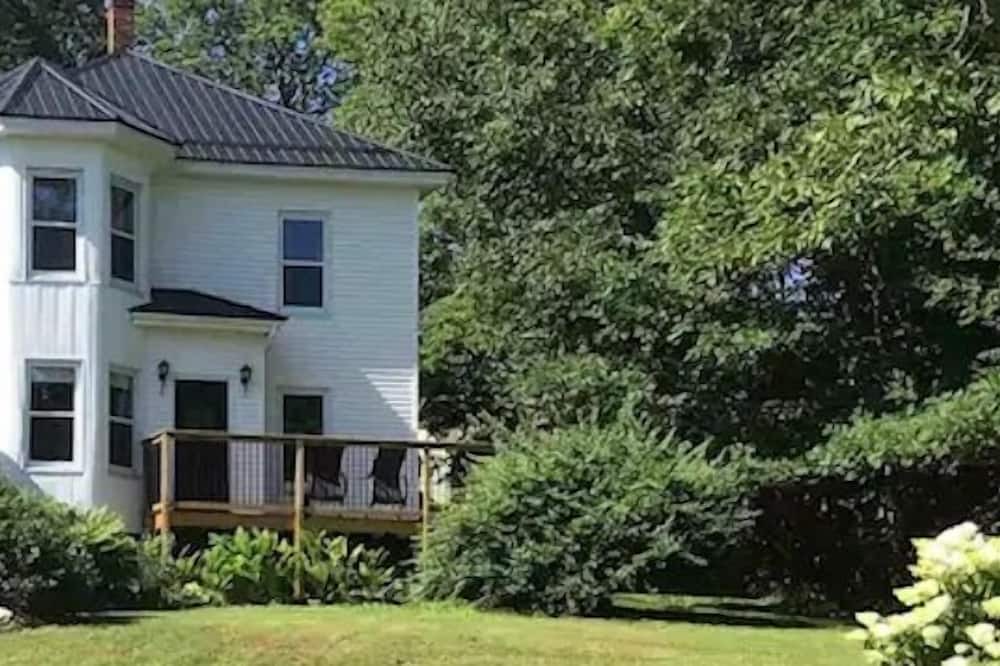 Photo of Outdoor in Milton