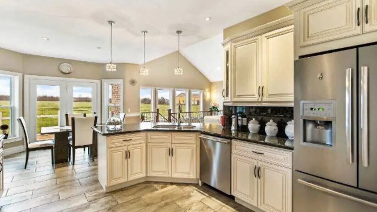 Photo of Kitchen in Carrying Place