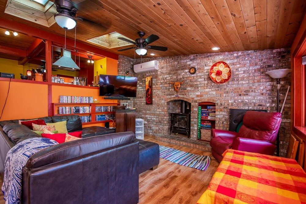 Photo of Livingroom in Vernon