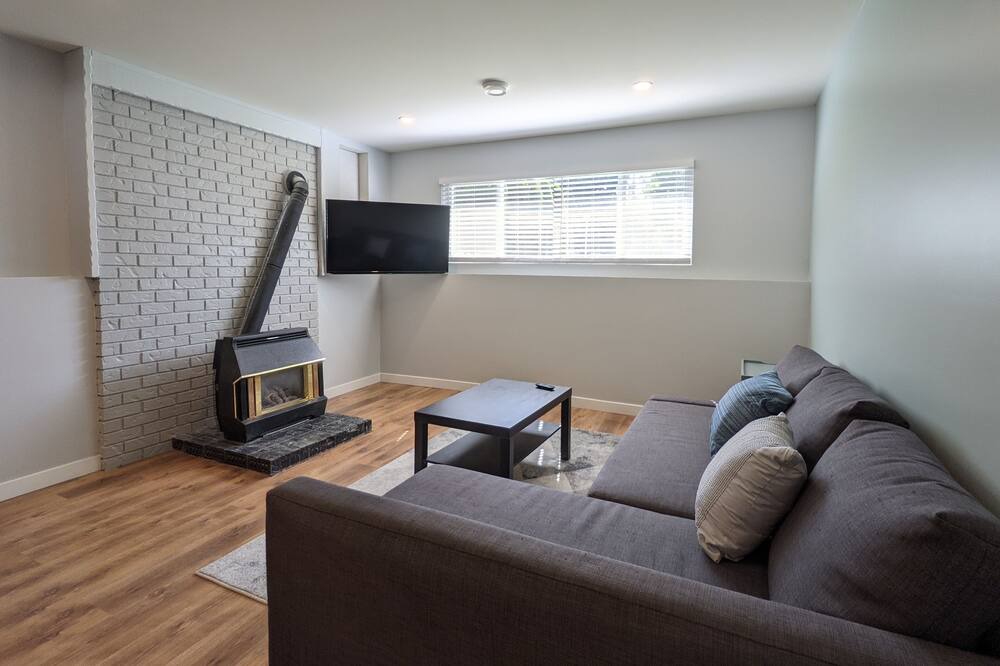 Photo of Livingroom in Abbotsford