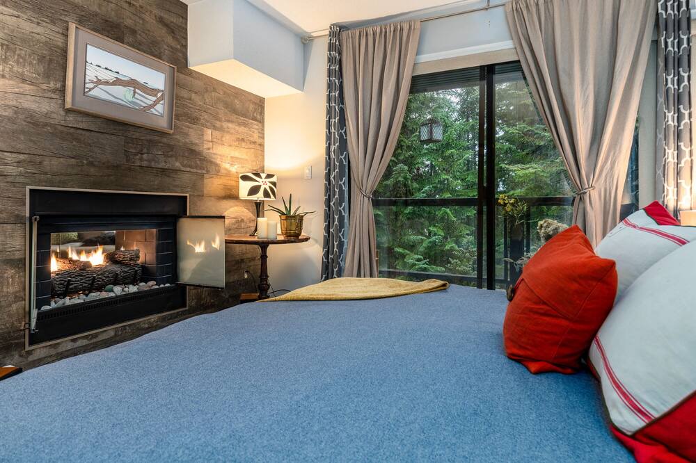 Photo of Livingroom in Upper Village