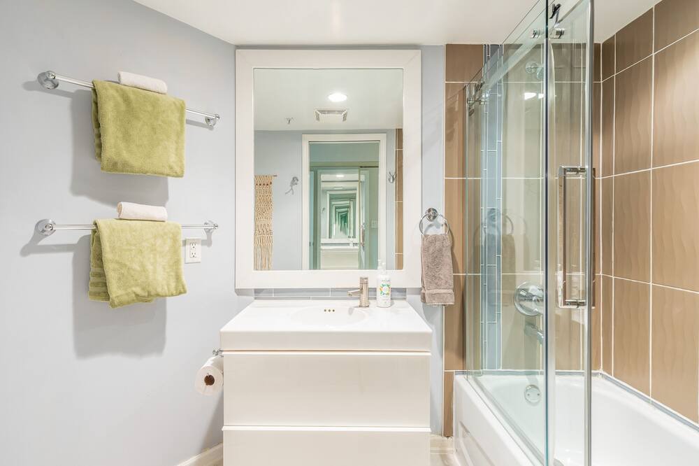 Photo of Bathroom in Upper Village