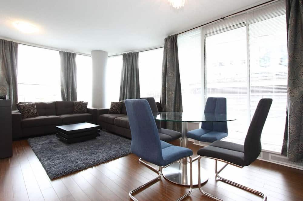 Photo of Livingroom in Crosstown