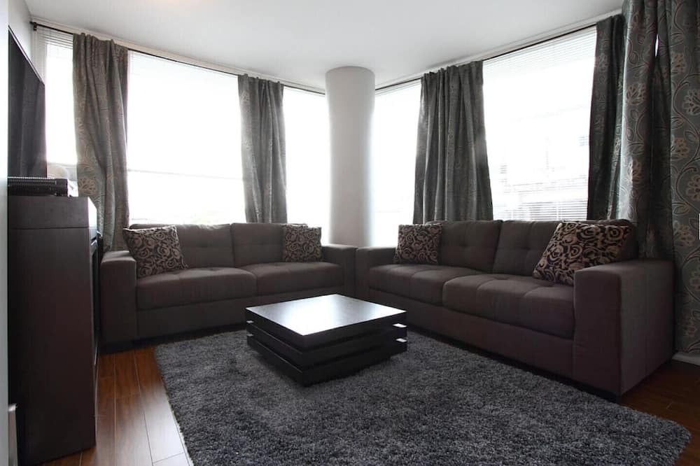 Photo of Livingroom in Crosstown