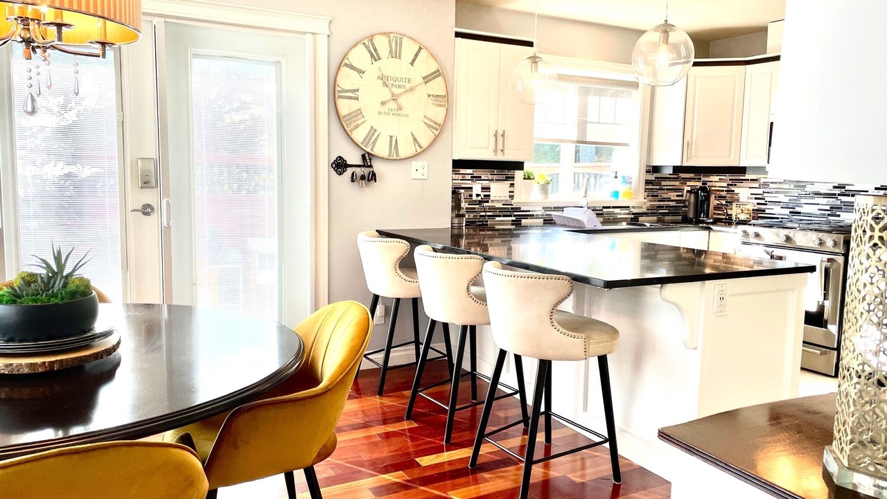 Photo of Kitchen in Booktown
