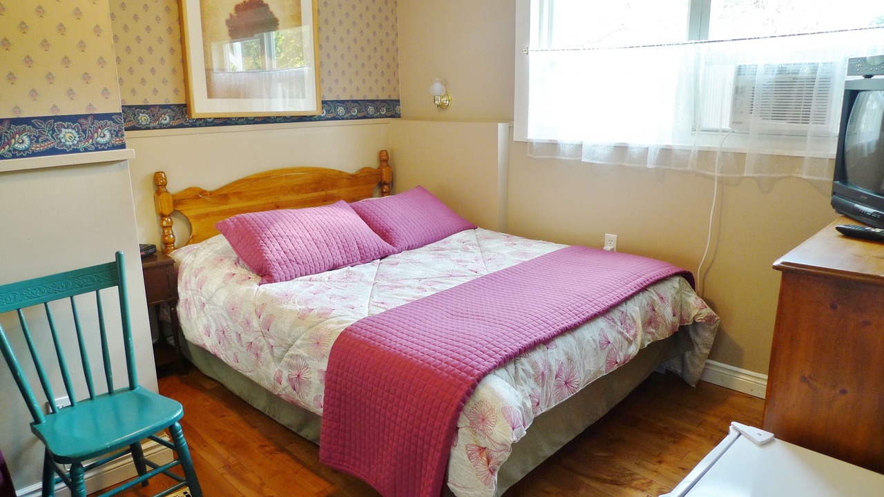 Photo of Bedroom in Green Gables
